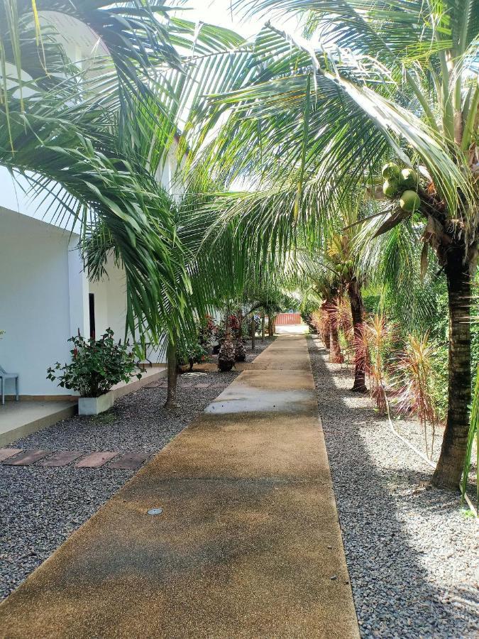 Coconoi Residence Nai Harn Экстерьер фото